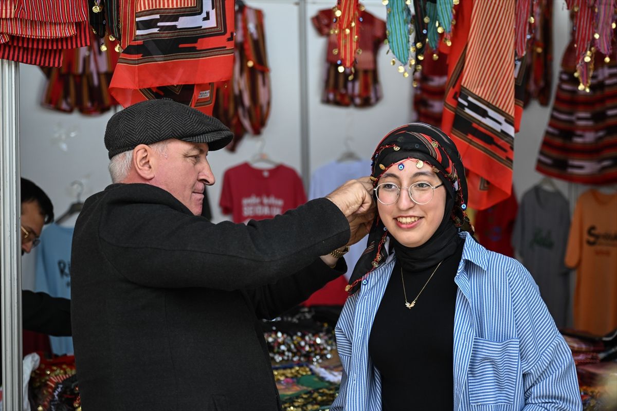 Sağlık Bakanı Memişoğlu ile Gençlik ve Spor Bakanı Bak, Ankara Rize Günleri\'ne katıldı