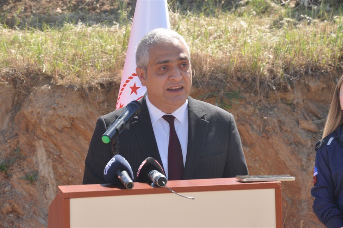 TUSAŞ şehidi Ekici anısına 3 bin fidan İzmir\'de toprakla buluşturuldu