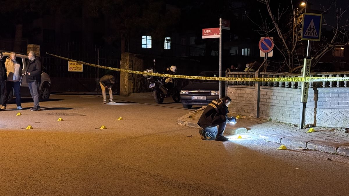 Sakarya\'da Silahlı Tartışma: Bir Kişi Yaralı Olarak Yakalandı