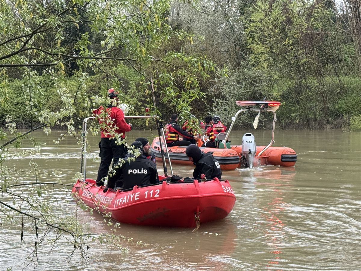 Erenler\'de Kaybolan Çocuk İçin Arama Çalışmaları Devam Ediyor