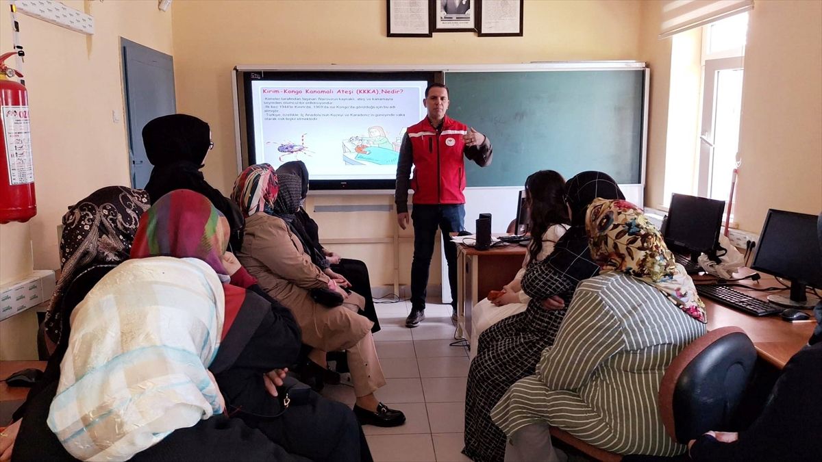 Salıpazarı\'nda Tarım Semineri Düzenlendi
