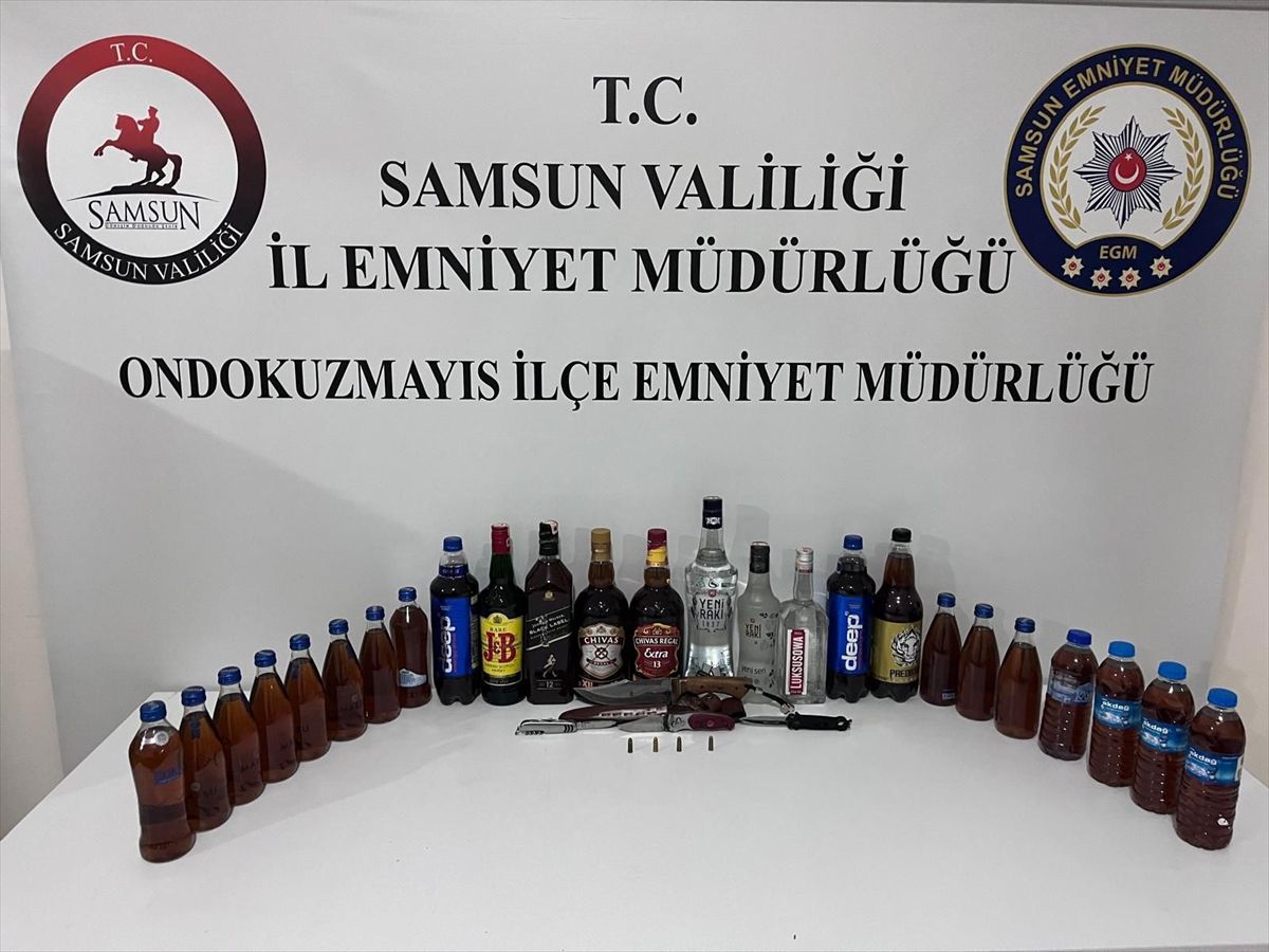 Alkollü Sürücünün Araçında Bıçak ve Fişek Bulundu