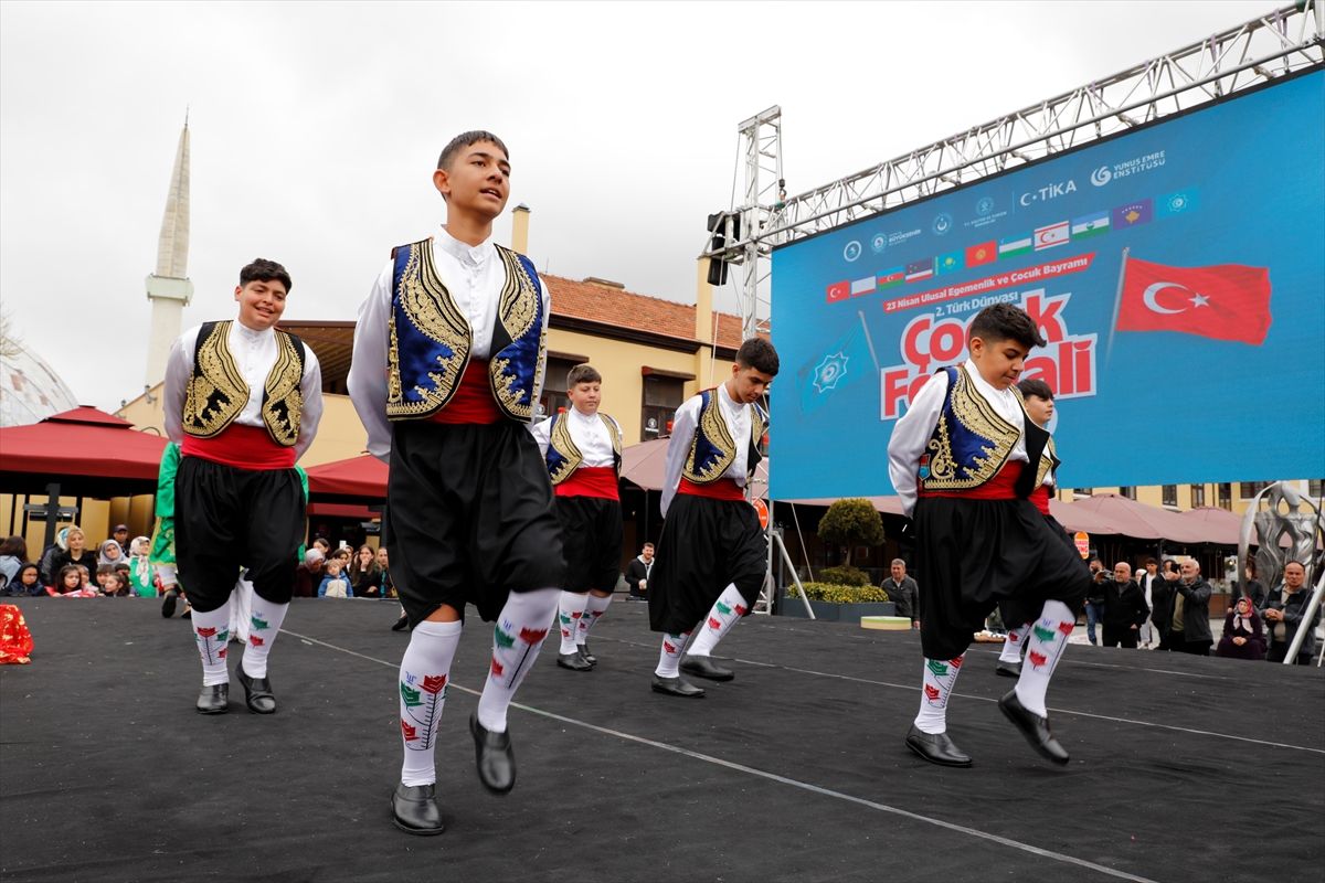 Samsun\'da Türk Dünyası Çocuk Festivali