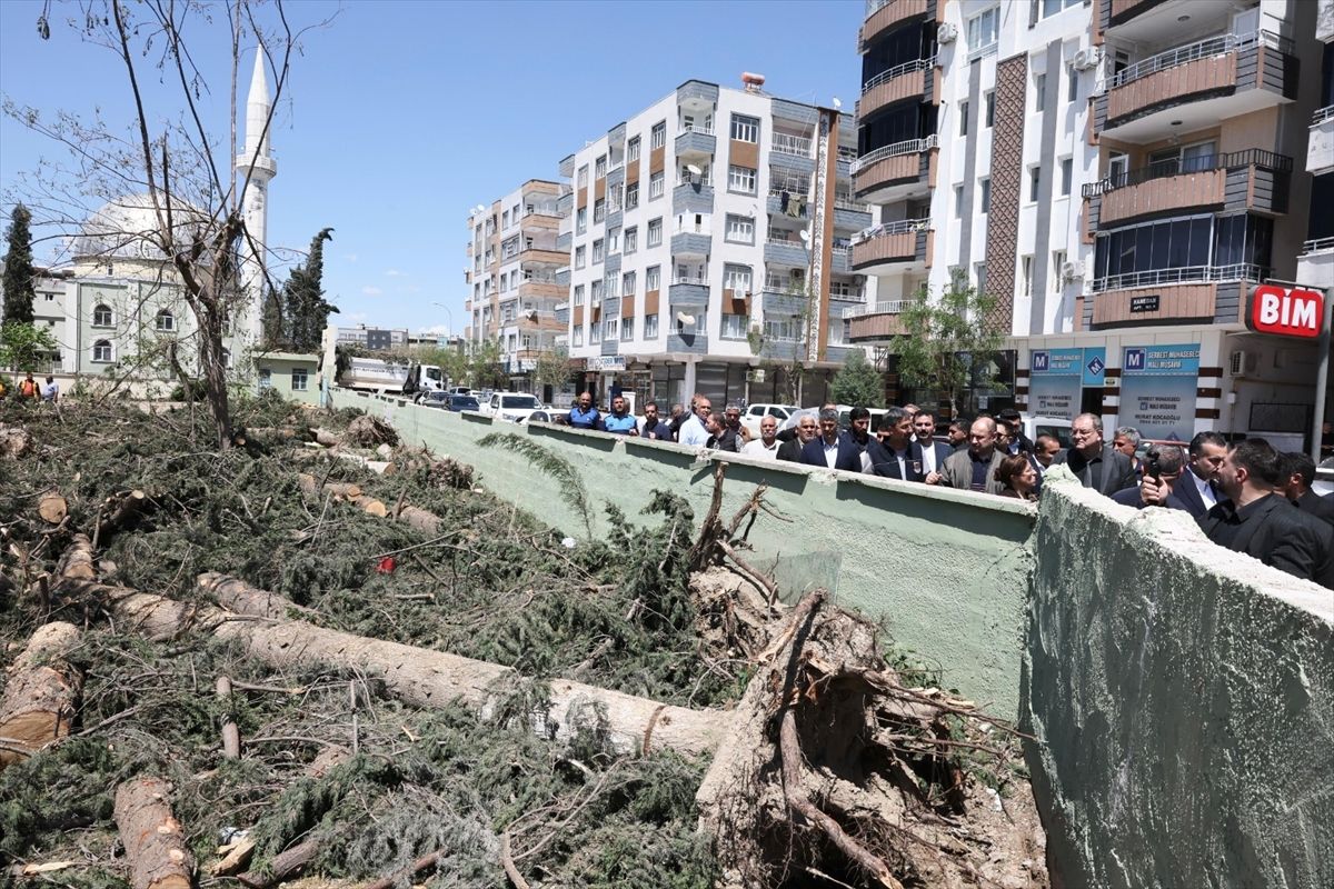 Birecik\'teki Fırtına Hasar İncelemesi