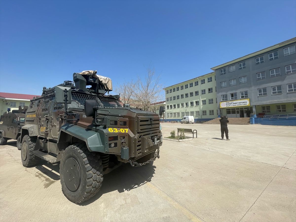 Siverek\'teki Okul Saldırısında Gözaltı