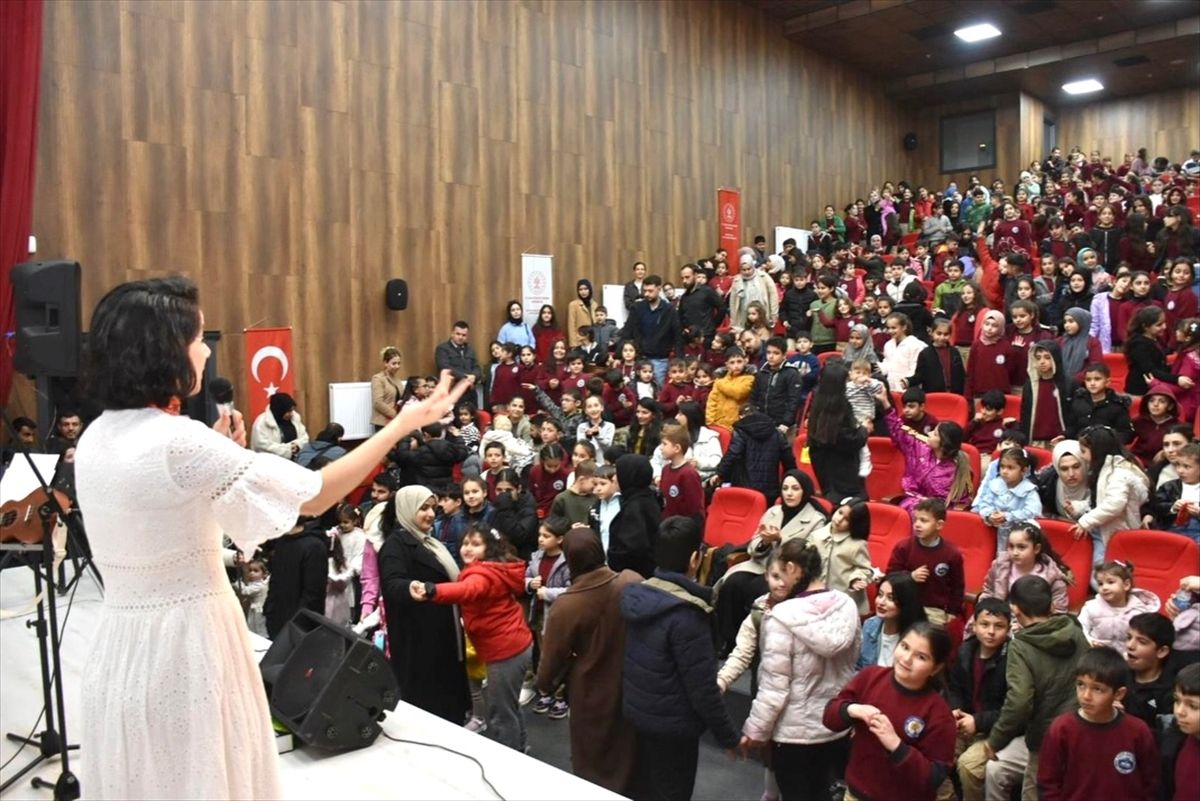 Sason\'da Çocuklar İçin Konser Düzenlendi
