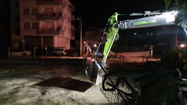 Sele kapılan araçtaki 2 kişi hayatını kaybetti