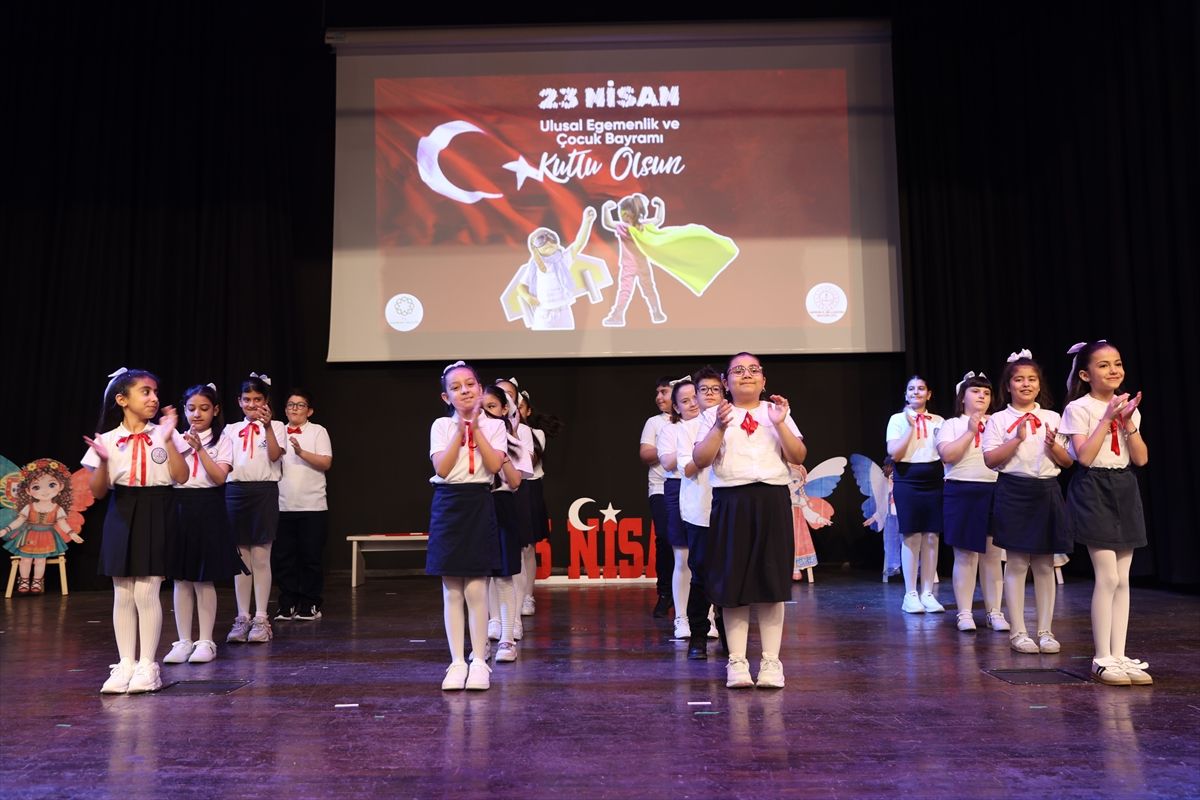 23 Nisan Kutlamaları Siirt, Mardin ve Bingöl\'de Coşkuyla Yapıldı