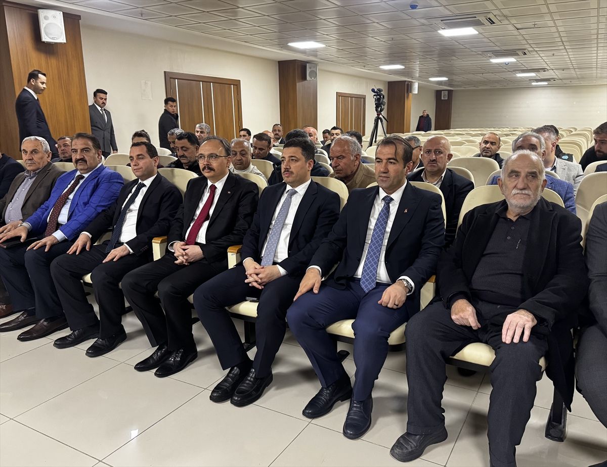 Siirt\'te Asfalt ve Su Tarifeleri Toplantısı