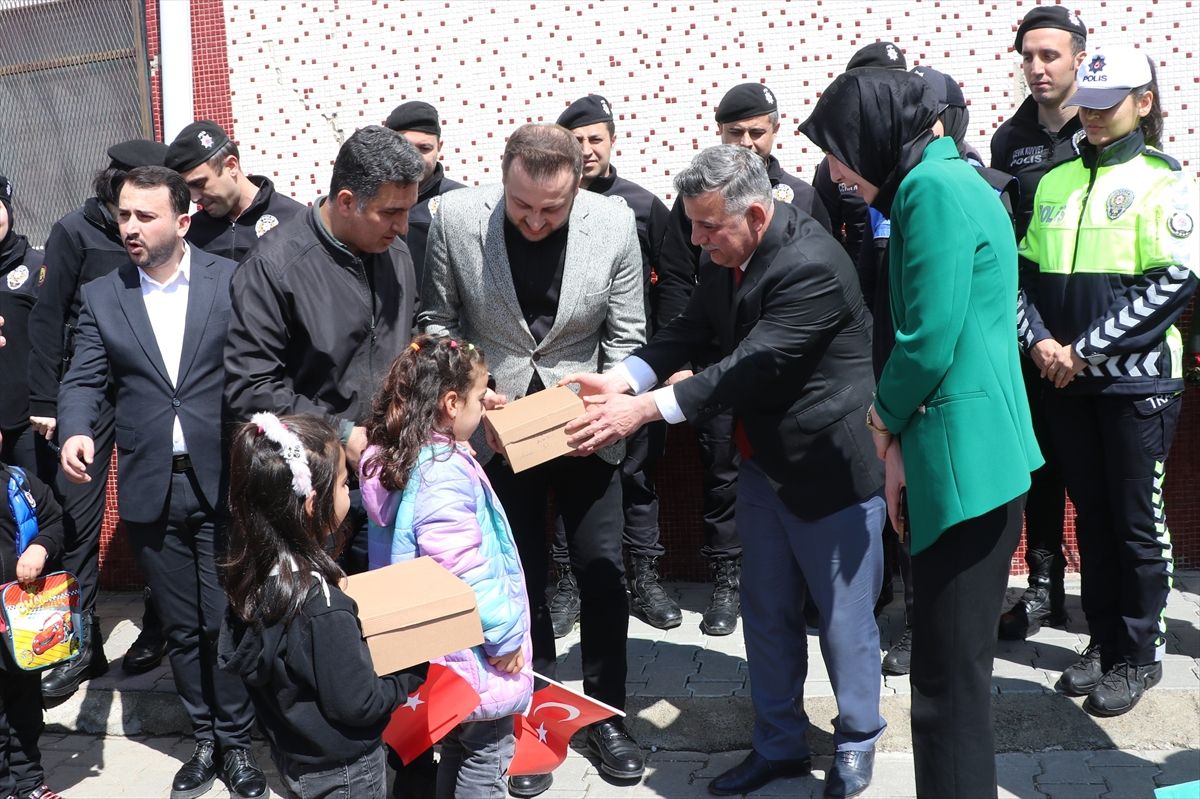 Siirt\'te Polis Haftası Etkinliği