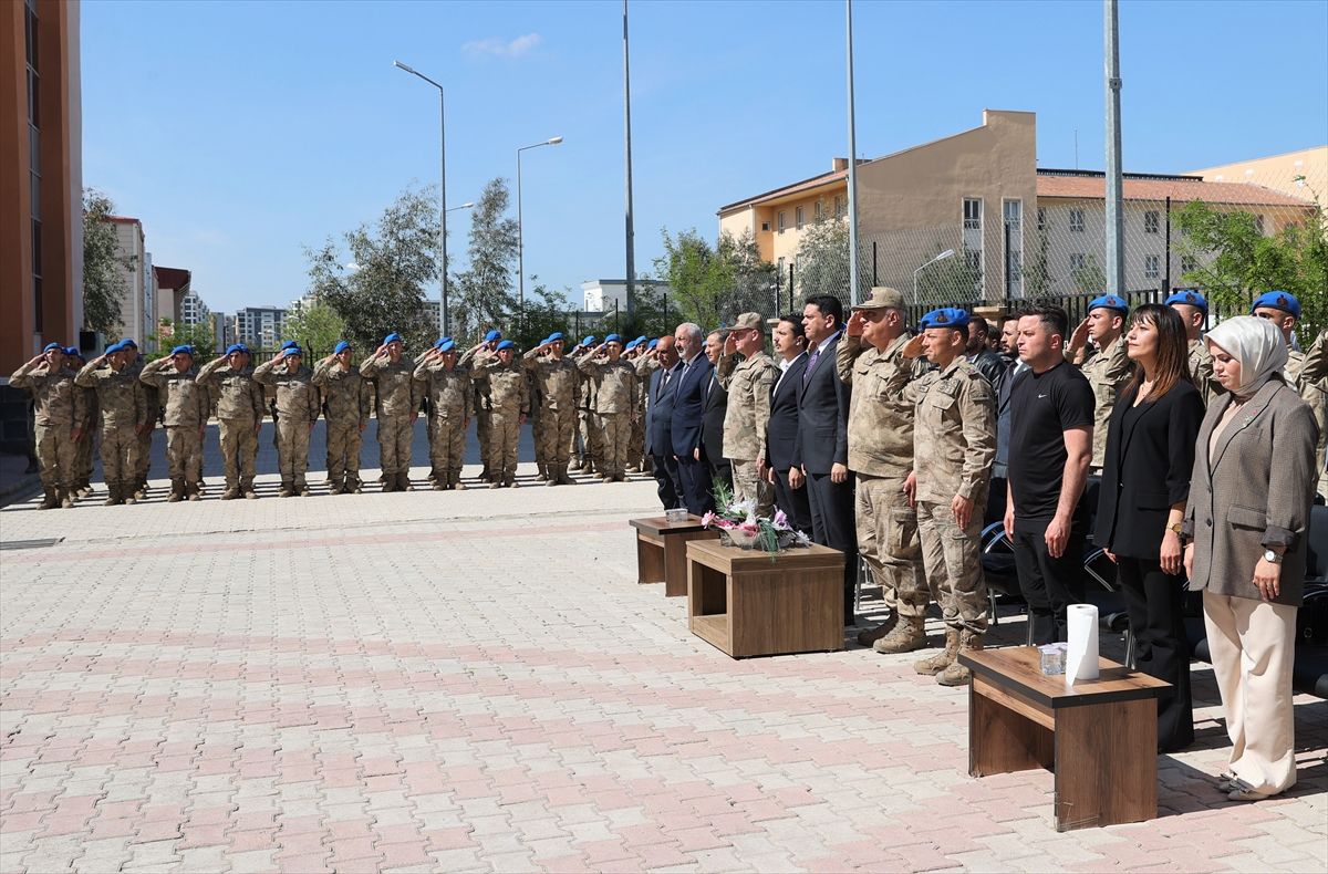 Silah arkadaşları, şehidin adını yaşatmak için Mardin\'de kütüphane kurdu