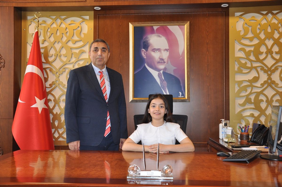 Kaymakamlık Koltuğu Öğrenciye Devredildi