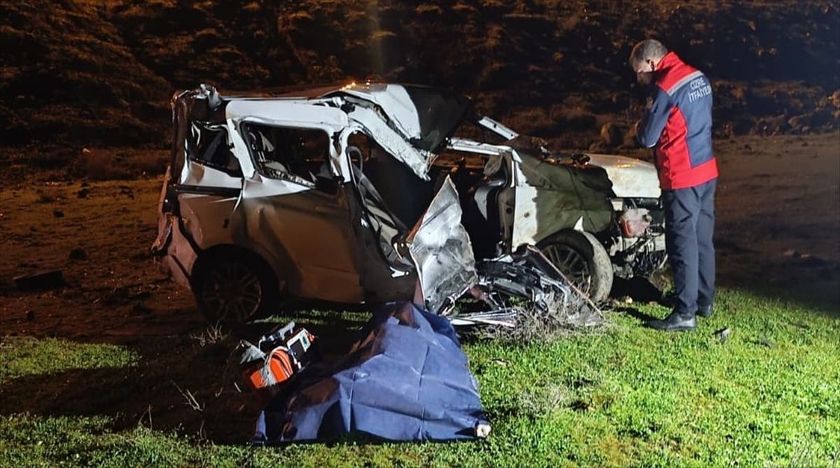 Cizre\'de Trafik Kazası: 1 Ölü, 1 Yaralı