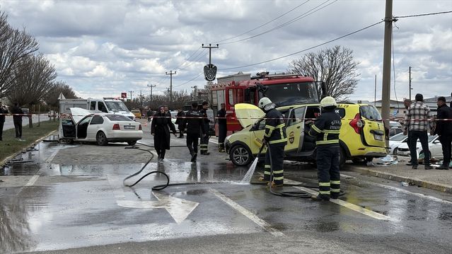 Sivas’ta Trafik Kazası: 6 Yaralı