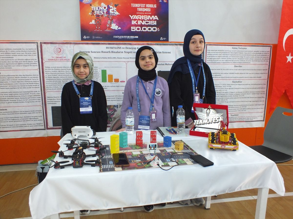 Sivas\'ta TÜBİTAK Bilim Fuarı Açıldı