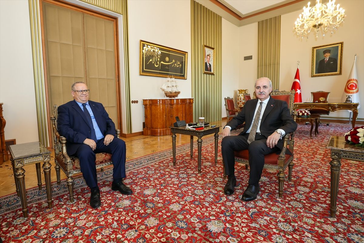 Kurtulmuş, Cezayir Büyükelçisi\'ni Kabul Etti