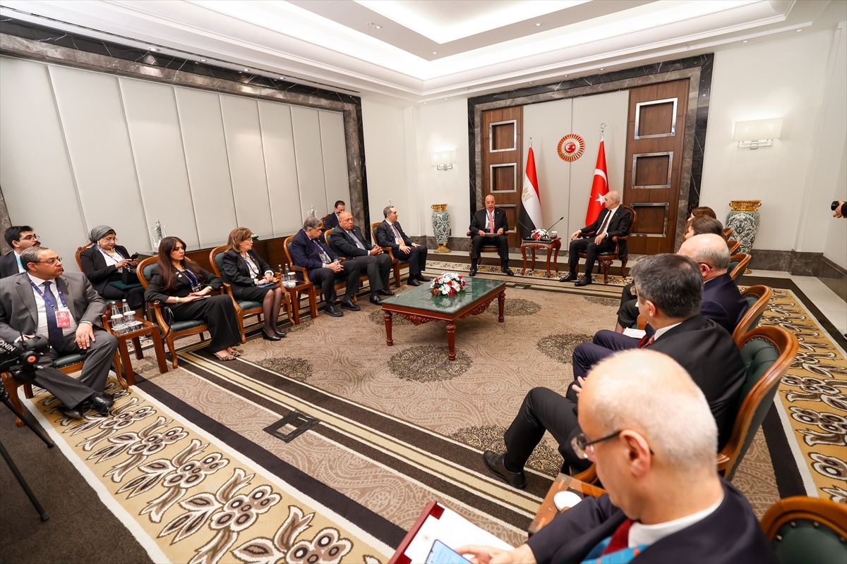 Kurtulmuş ve Mısır Meclis Başkanı Görüştü