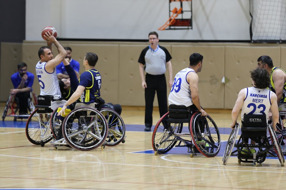 Fenerbahçe, Karabük\'ü Farkla Yendi