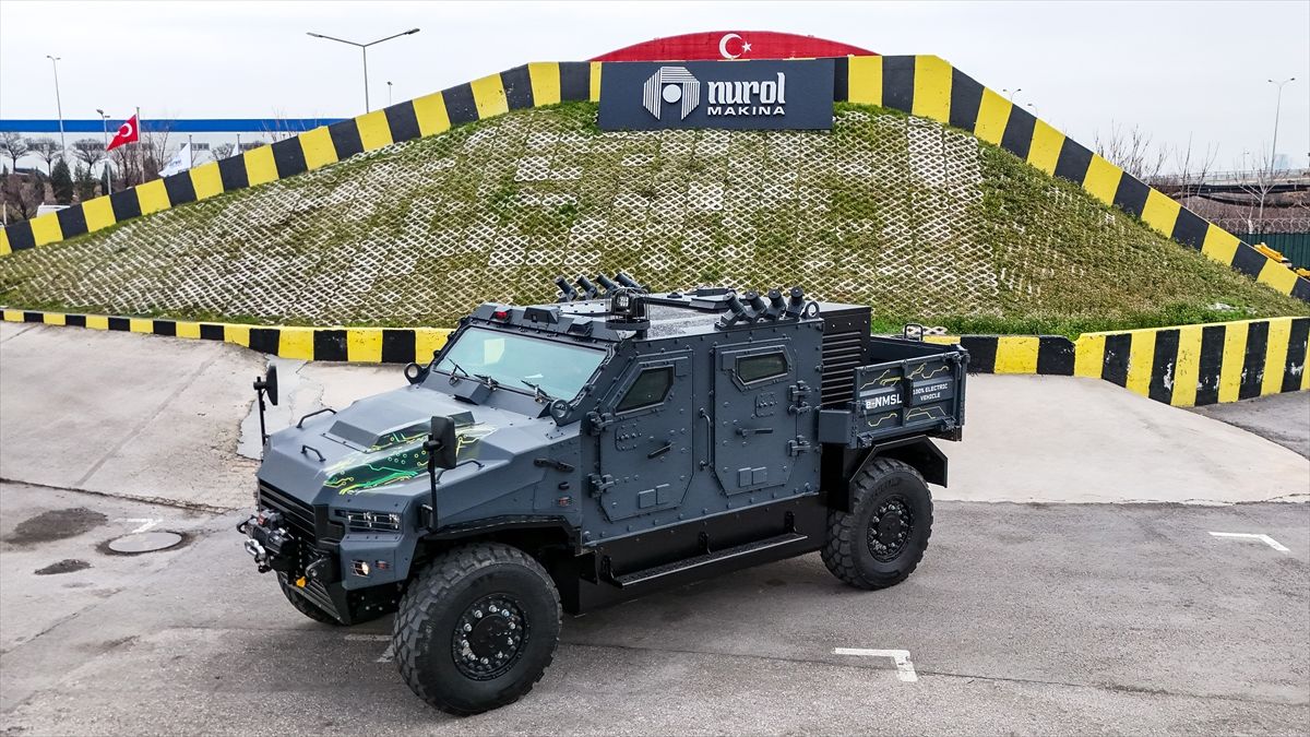 Türkiye\'den Elektrikli Askeri Araç: eNMS-L