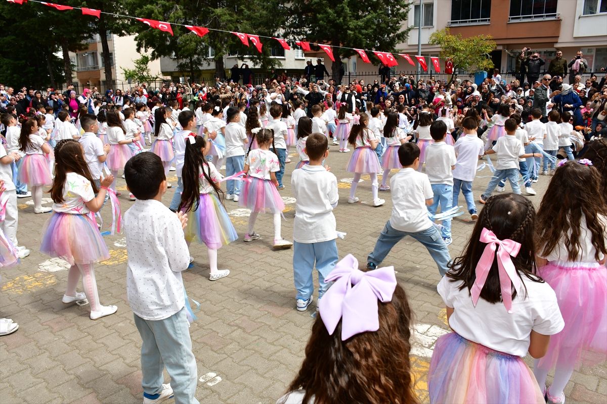 23 Nisan Kutlaması Terme\'de