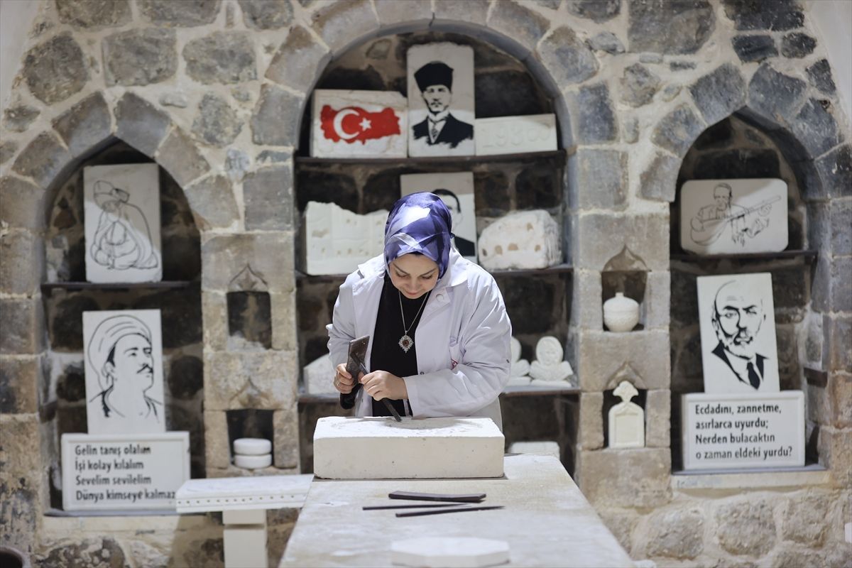 Mardin Taş İşleme Sanatı Yaşatılıyor