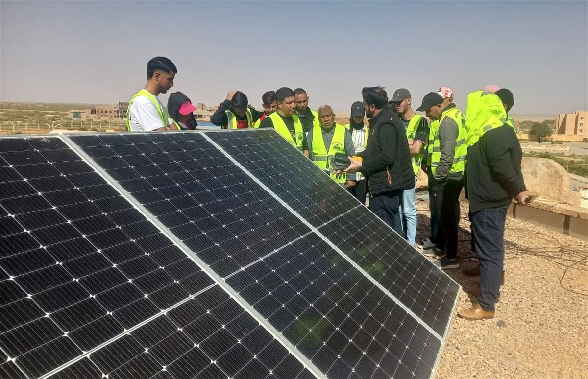 Cezayir\'de Güneş Enerjisi Laboratuvarı Açıldı