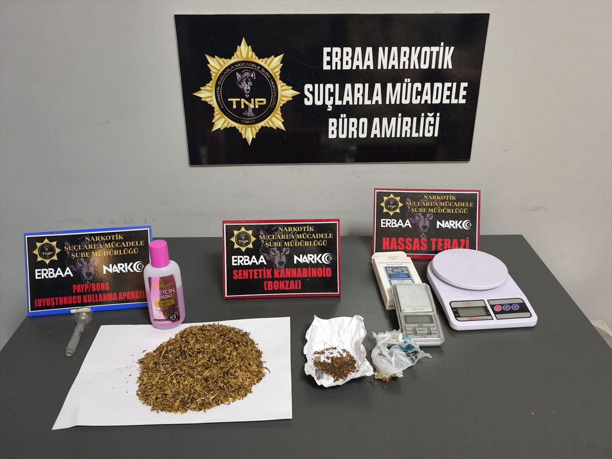 Erbaa\'da Uyuşturucu Operasyonu: 3 Gözaltı