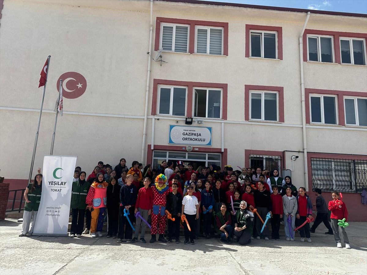 Yeşilay Artova\'da Farkındalık Etkinliği Düzenledi