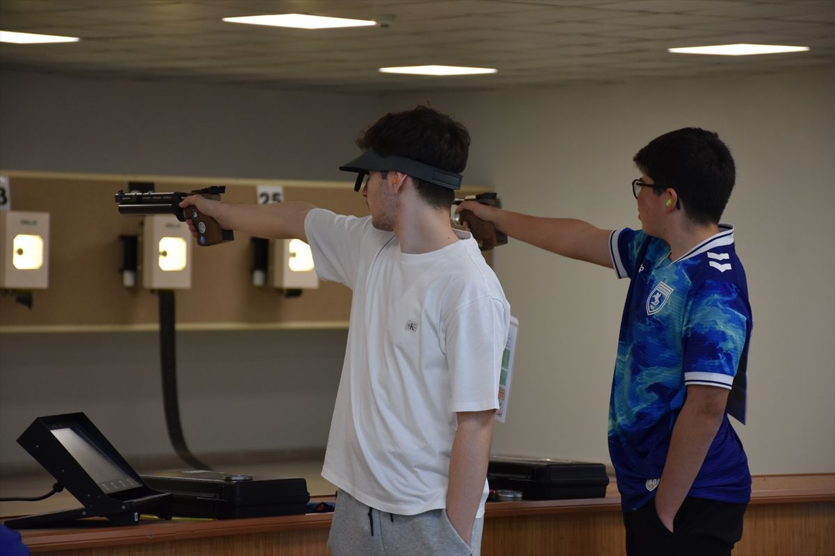 Trabzon\'da Havalı Silahlar Müsabakası