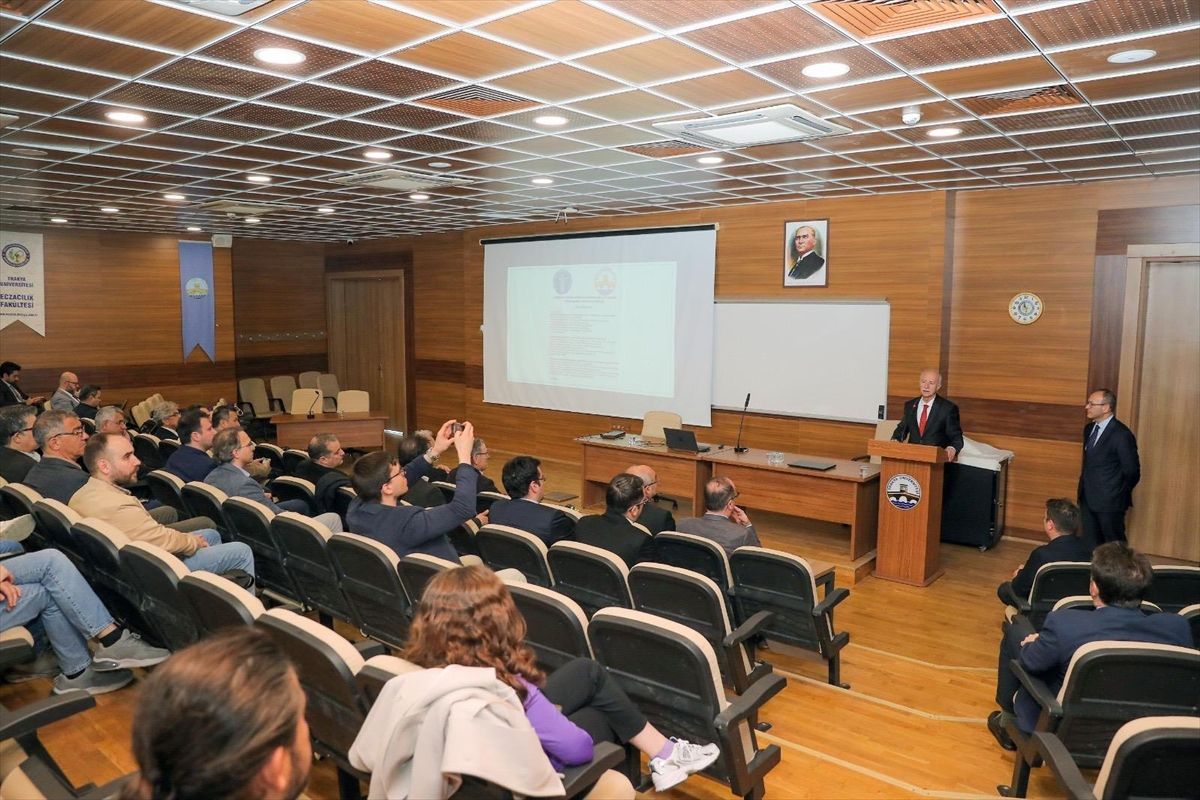 Edirne\'de Cerrahi Toplantı Yapıldı