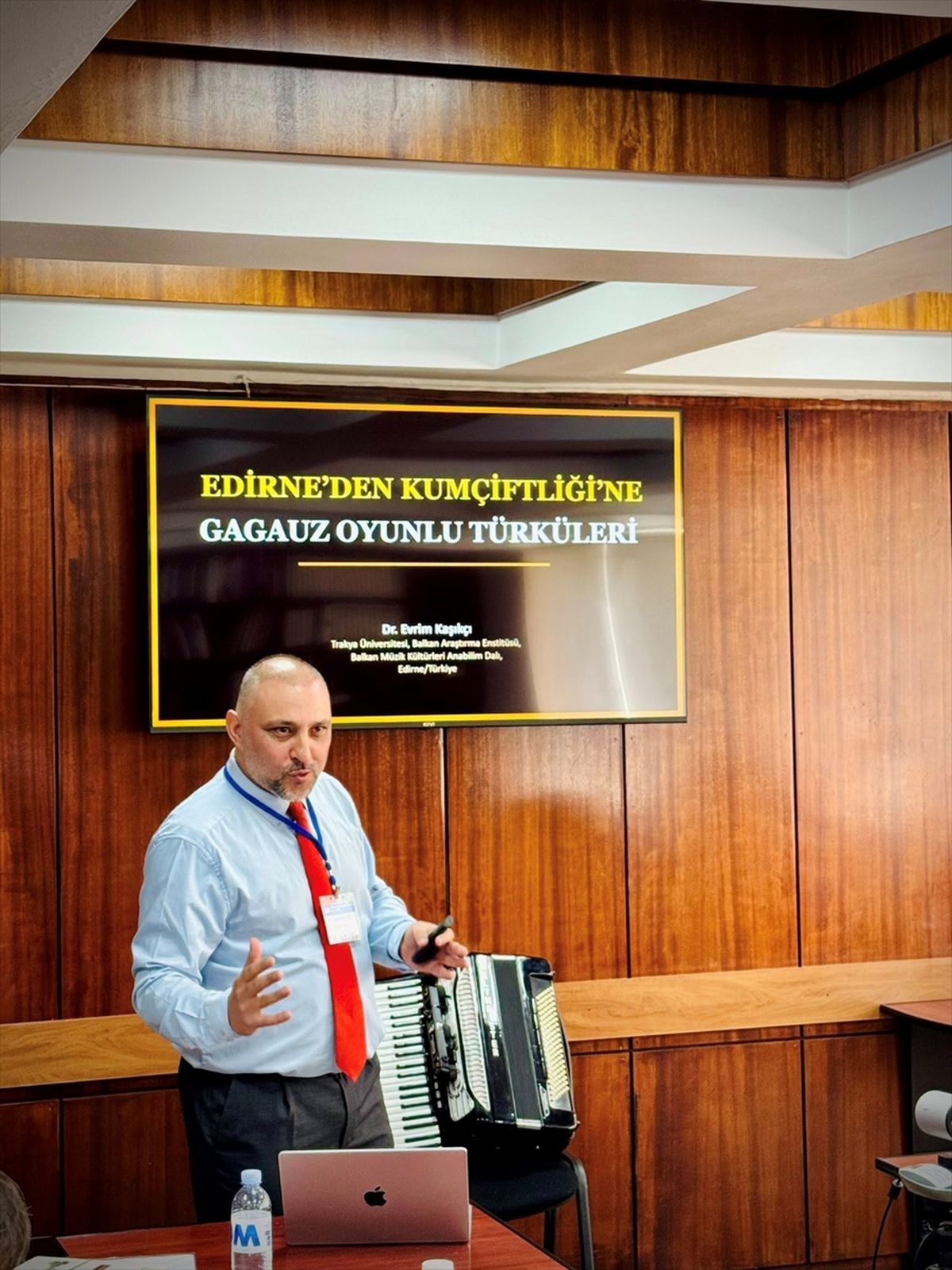 Dr. Evrim Kaşıkçı Moldova\'da Sunum Yaptı
