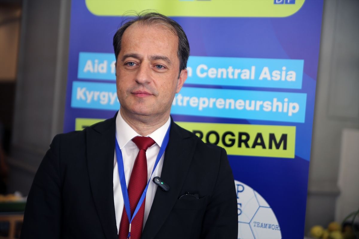 Kırgızistan\'da Türk Uzmanlardan E-Ticaret Eğitimi