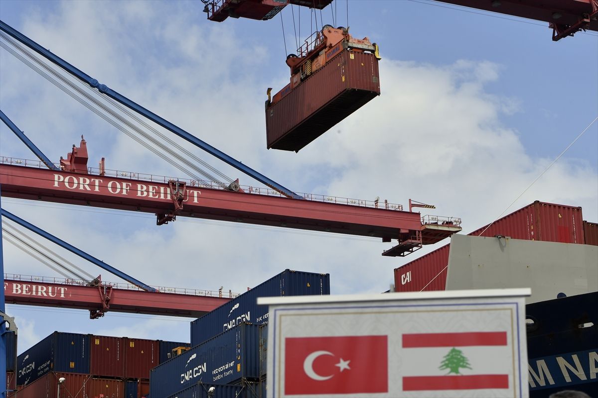 Türkiye\'den Lübnan\'a 360 Ton İnsani Yardım