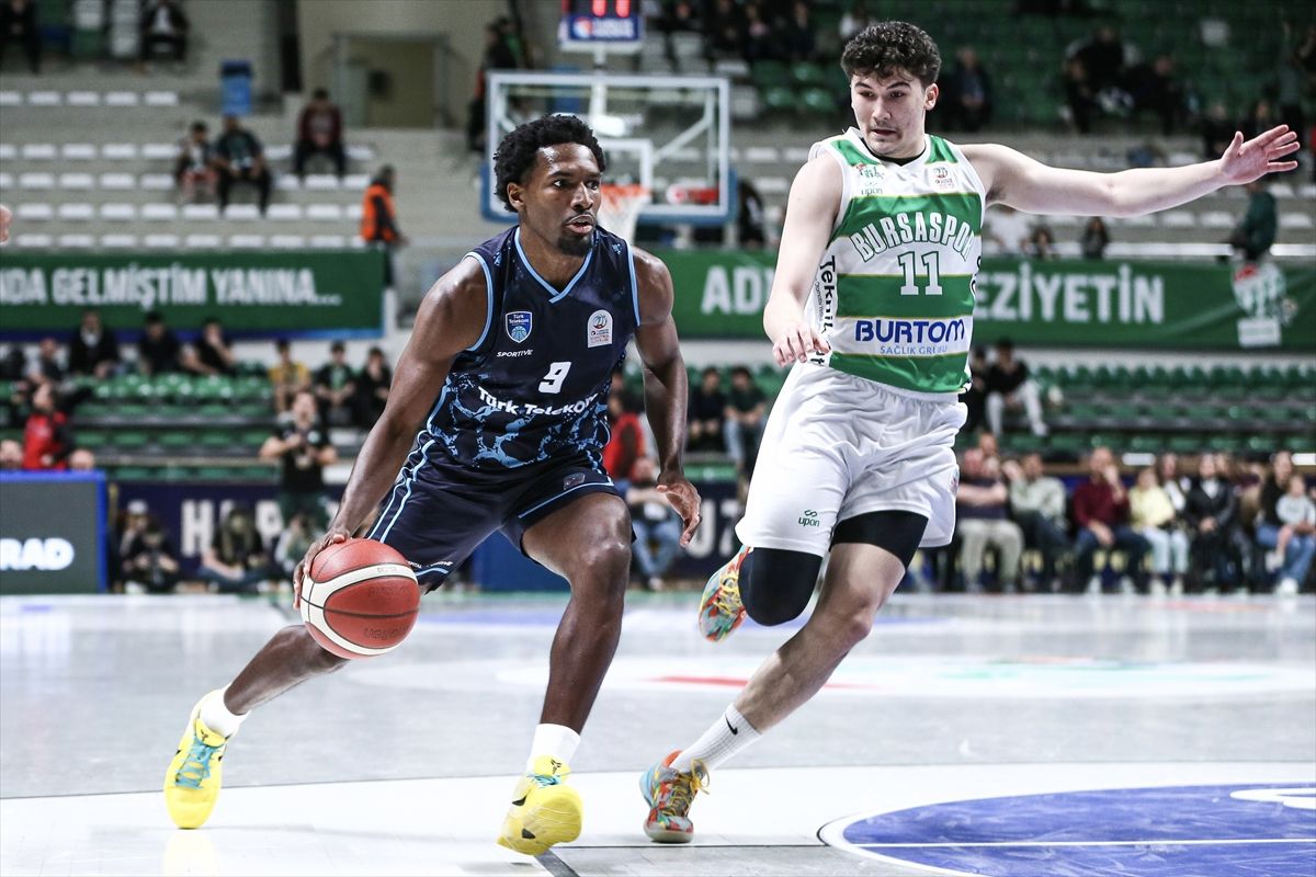 Türk Telekom\'dan Zorlu Galibiyet