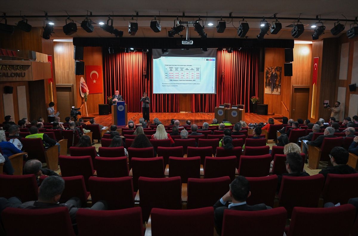 Ufuk Üniversitesinde "Trafik Haftası Sempozyumu" düzenlendi