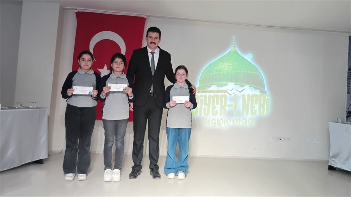 Sivas\'ta Siyer-i Nebi Yarışması Ödülleri Sahiplerini Buldu