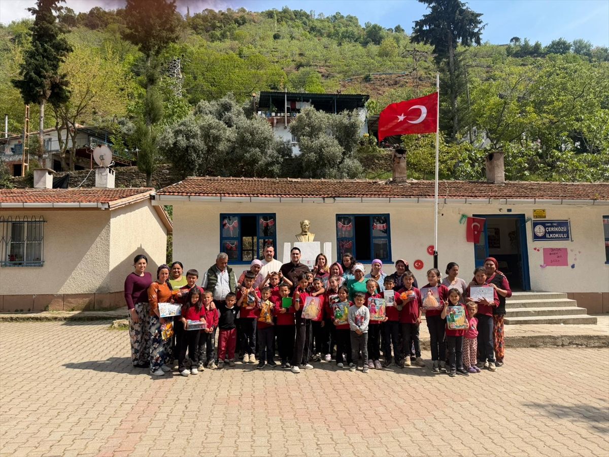 Ülkü Ocakları\'ndan Eğitim Destek