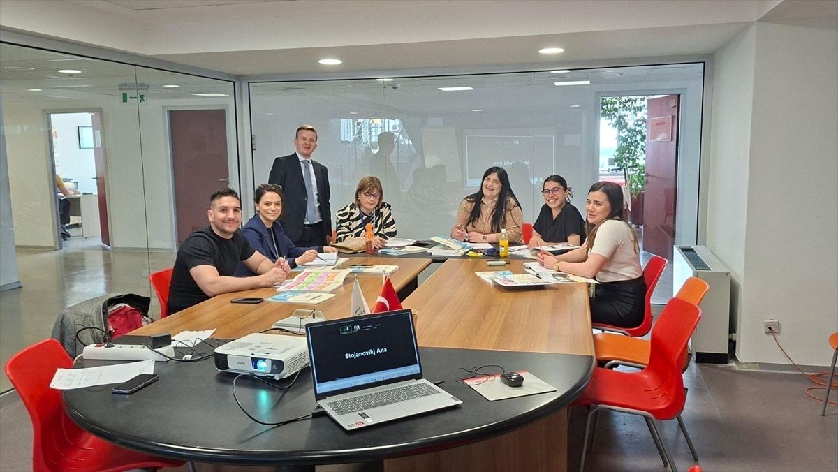 Üsküp Havalimanı\'nda Türkçe Eğitimi Başladı