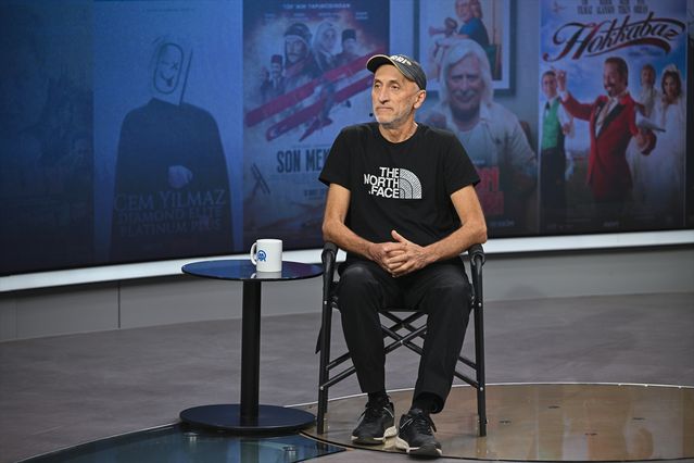 Uğur İçbak: Türk Sineması Düzeyde