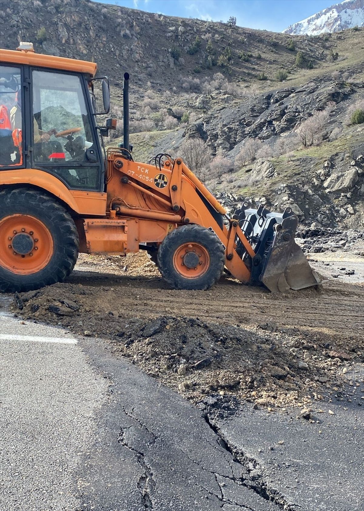 Van, Bitlis ve Muş\'ta Kar Ulaşımı Engelliyor