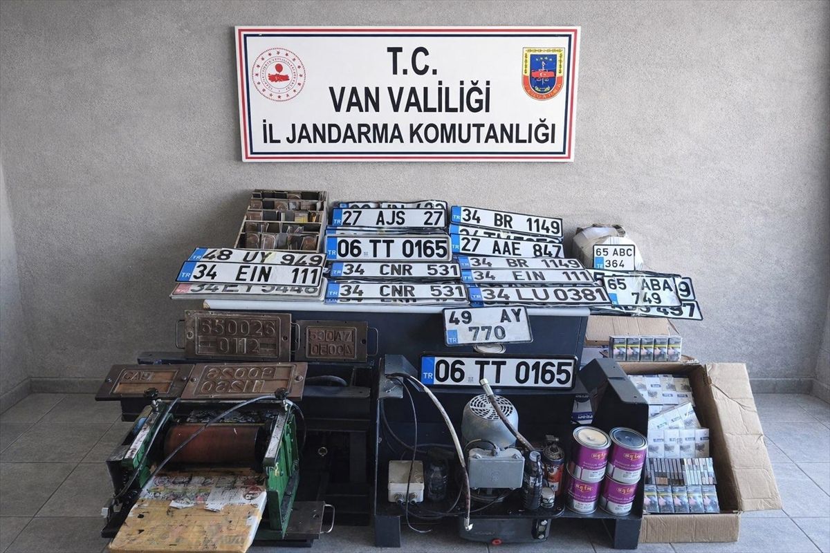 Van\'da Sahte Plaka Operasyonu