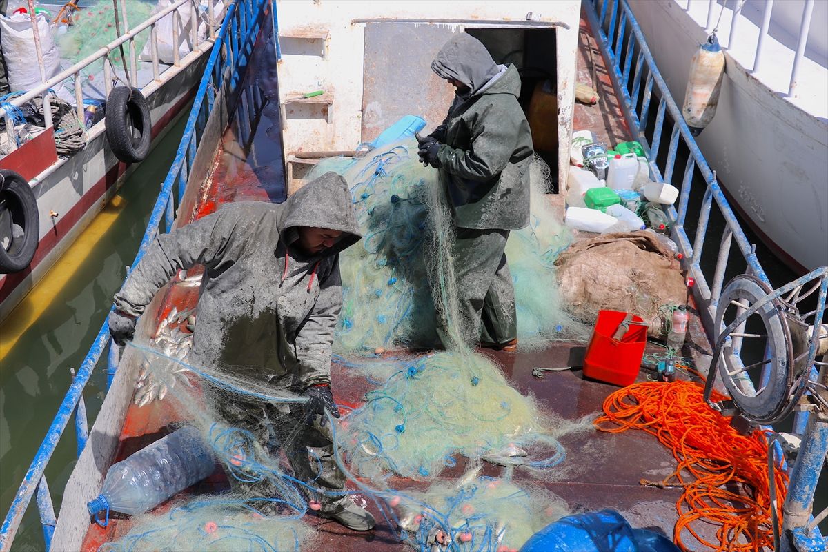 Van Gölü\'nde Av Yasağı Başlıyor