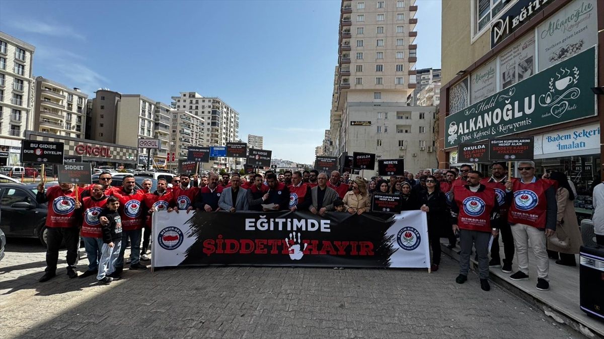 Şanlıurfa\'daki okul saldırısı Diyarbakır ve çevre illerde protesto edildi