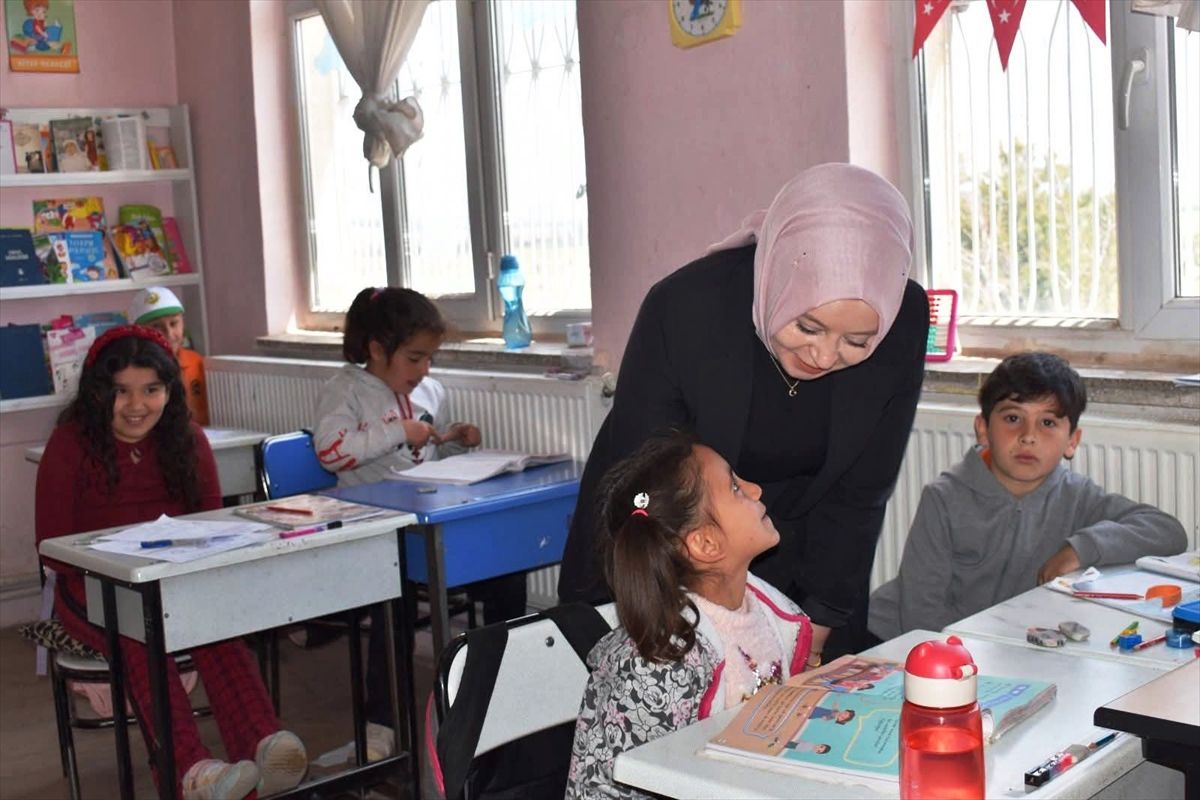 Yeşilyurt Kaymakamı Okullarda İncelemelerde Bulundu
