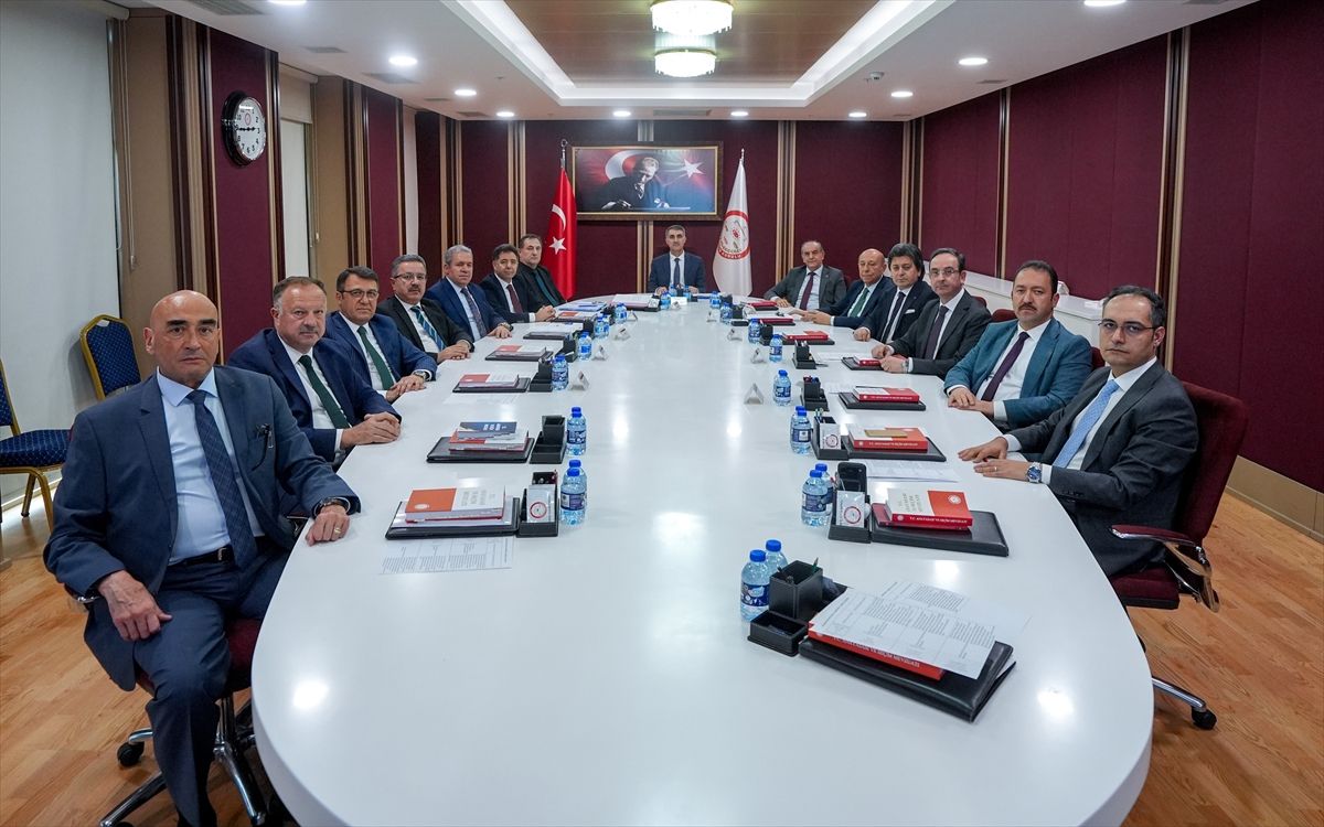 YSK Yeni Başkanı Serdar Mutta ile Toplandı