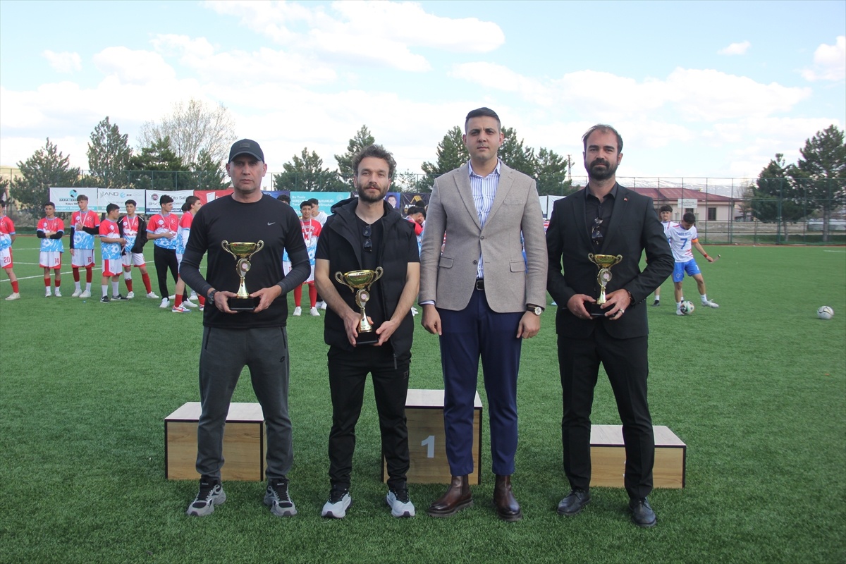 Zara\'da Liselerarası Futbol Turnuvası Düzenlendi