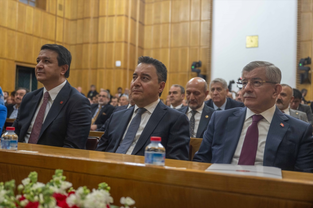 Babacan: <a class='keyword-sd' href='/turkiye/' title='Türkiye'>Türkiye</a> Savaş Ekonomisi Yaşıyor