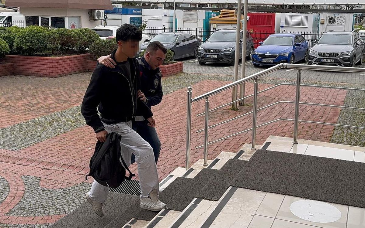 Bafra\'da Ehliyet Sınavında Kopya Düzeneği Yakalandı