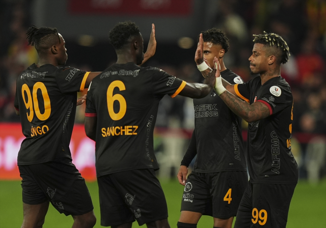 Galatasaray zorlu Göztepe deplasmanında moral buldu