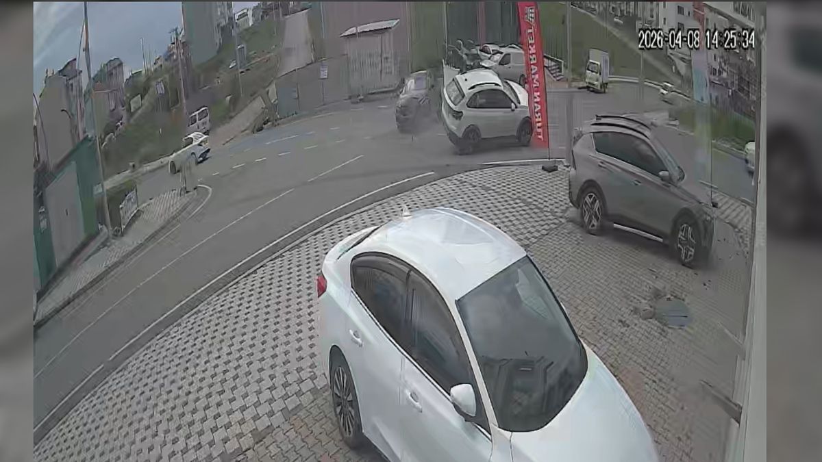 Çayırova\'da Trafik Kazası: 7 Yaralı